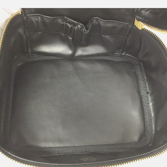 CHANEL Lambskin Cosmatic Vanity Handbag - Picture 8 of 9